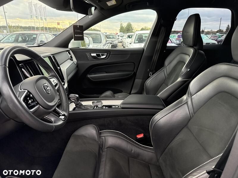 Volvo XC 60 D4 SCR R-Design - 11
