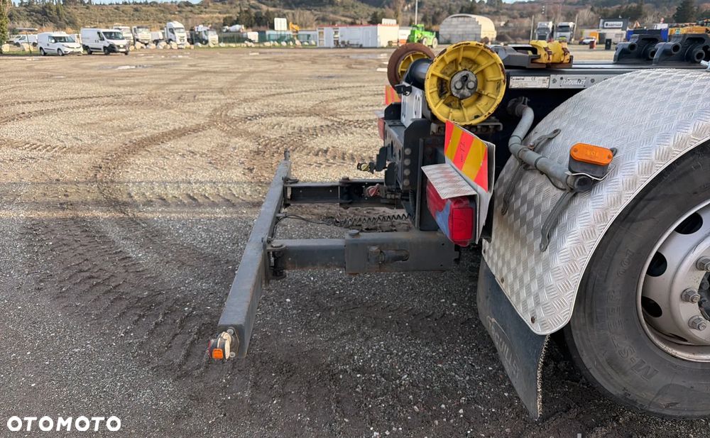 Iveco Stralis 360 6x2 / 50 tys. km / Hakowiec Marell AL20 S55 / oś skrętna - 10