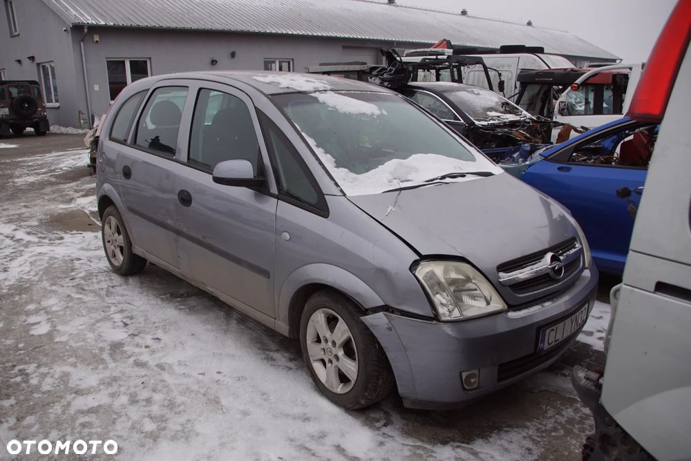 Auto na części - Opel Meriva A 1.7 CDTI 101 KM Z17DTH F23 4AU 2004R Silnik Skrzynia Drzwi Maska Zderzak Błotnik Klapa Lampa Lusterko Klamka Szyba Deska Kokpit Sterownik Moduł Czujnik Licznik Wyświetlacz Panel Kierownica - 1
