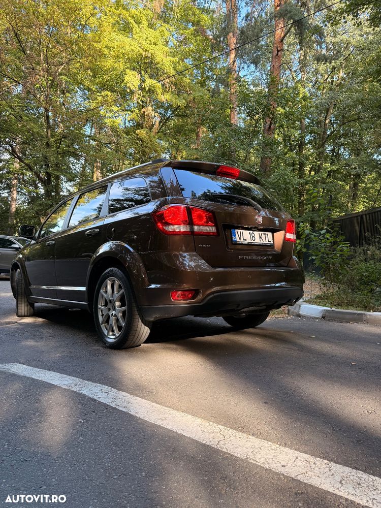 Fiat Freemont 2.0 Mjet AT AWD Lounge - 4