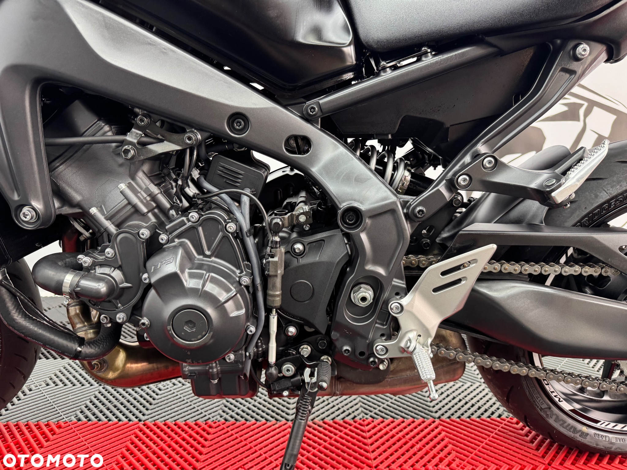 Yamaha MT - 19
