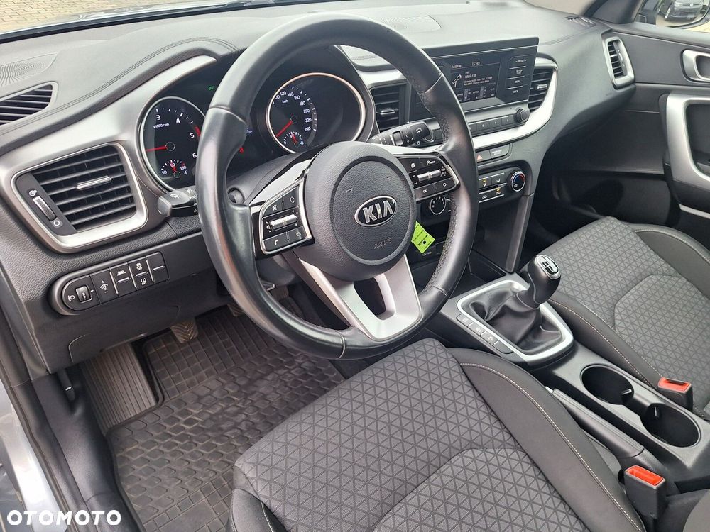 Kia Ceed - 15