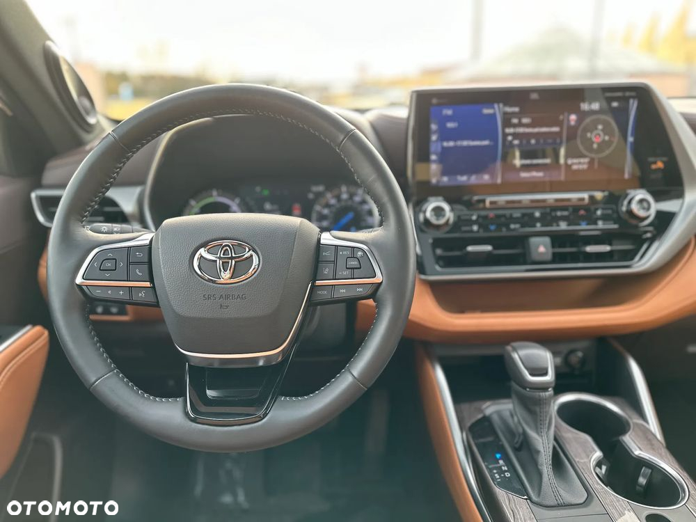 Toyota Highlander - 16