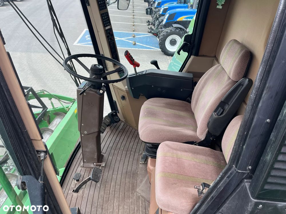 John Deere 2256 - 12