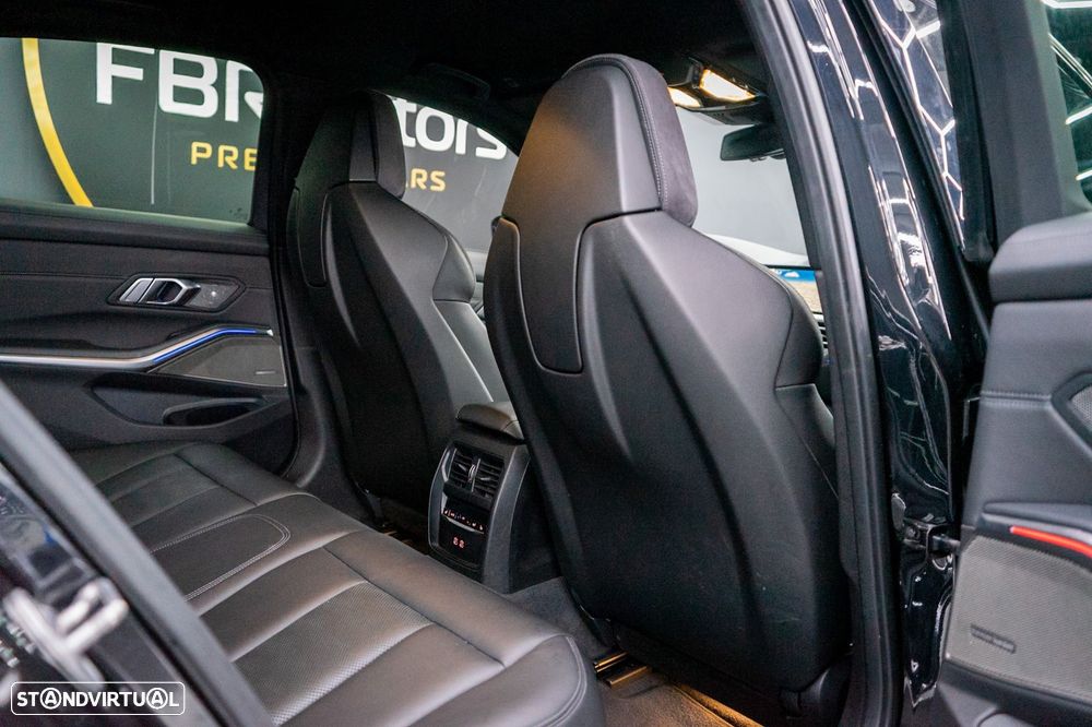 BMW M3 Competition xDrive - 8