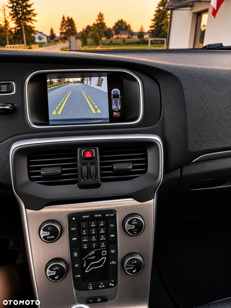 Volvo V40 Cross Country D2 - 10
