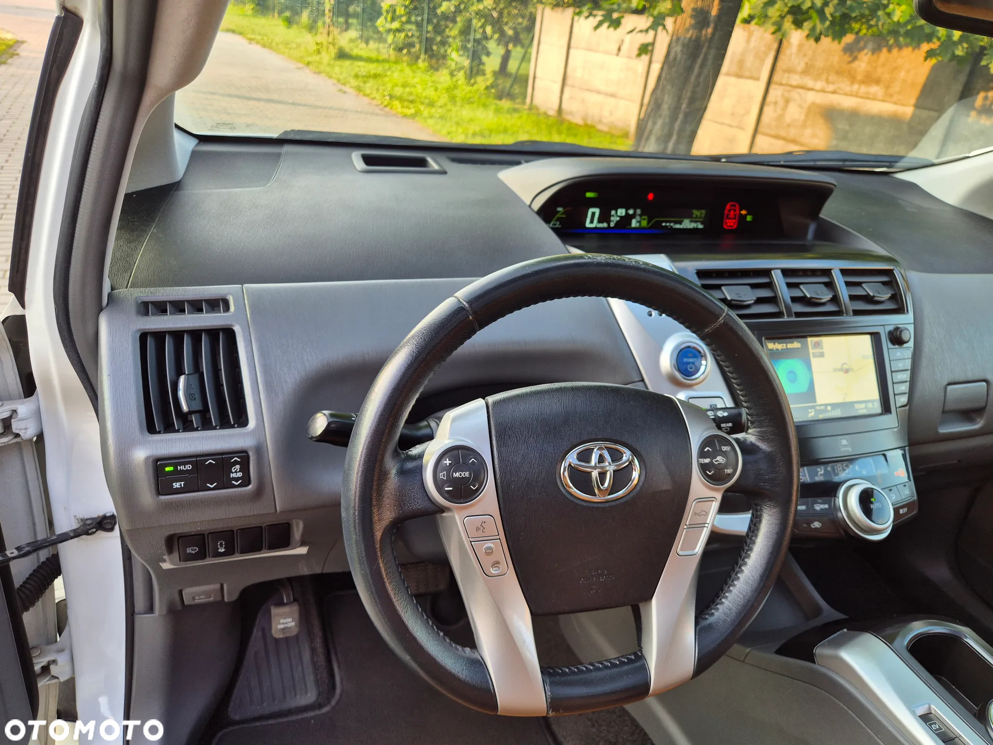 Toyota Prius+ 1.8 HSD Prestige PCS - 33