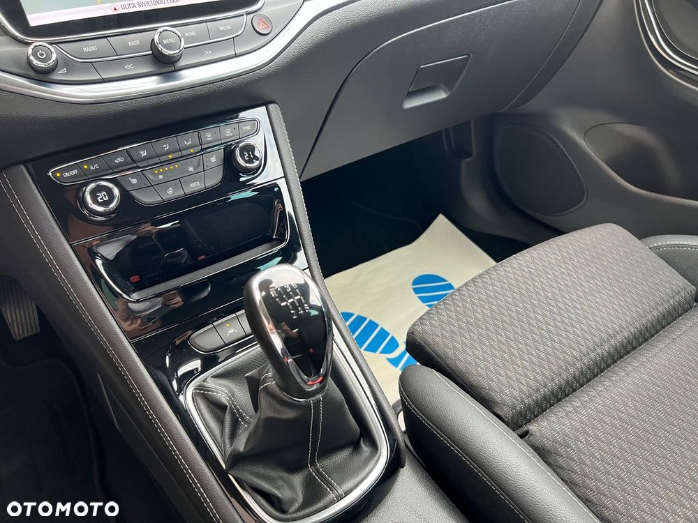 Opel Astra 1.4 Turbo Innovation - 33