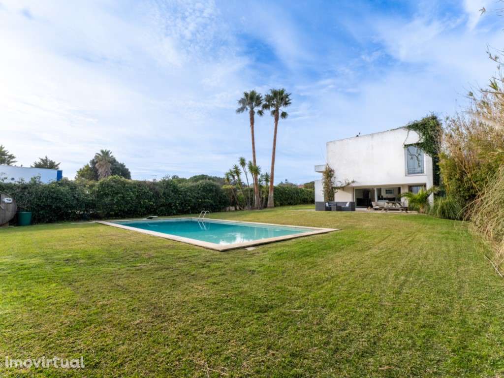 Fantástica moradia situada em Venda Nova- São Martinho do Porto - Grande imagem: 4/60