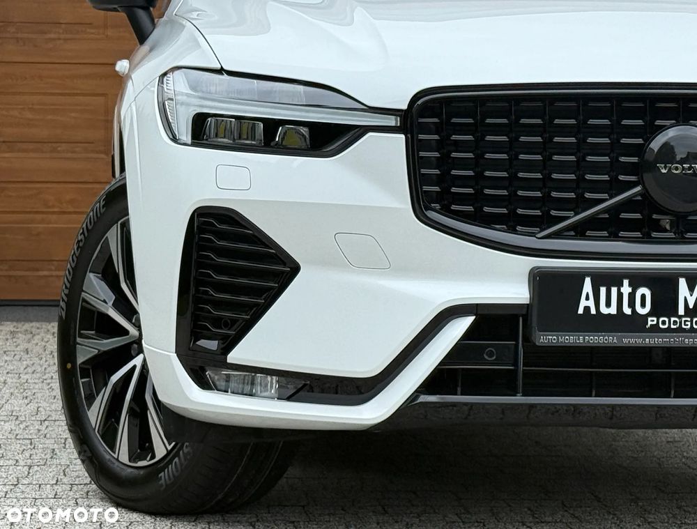 Volvo XC 60 B4 D AWD Plus Dark - 1