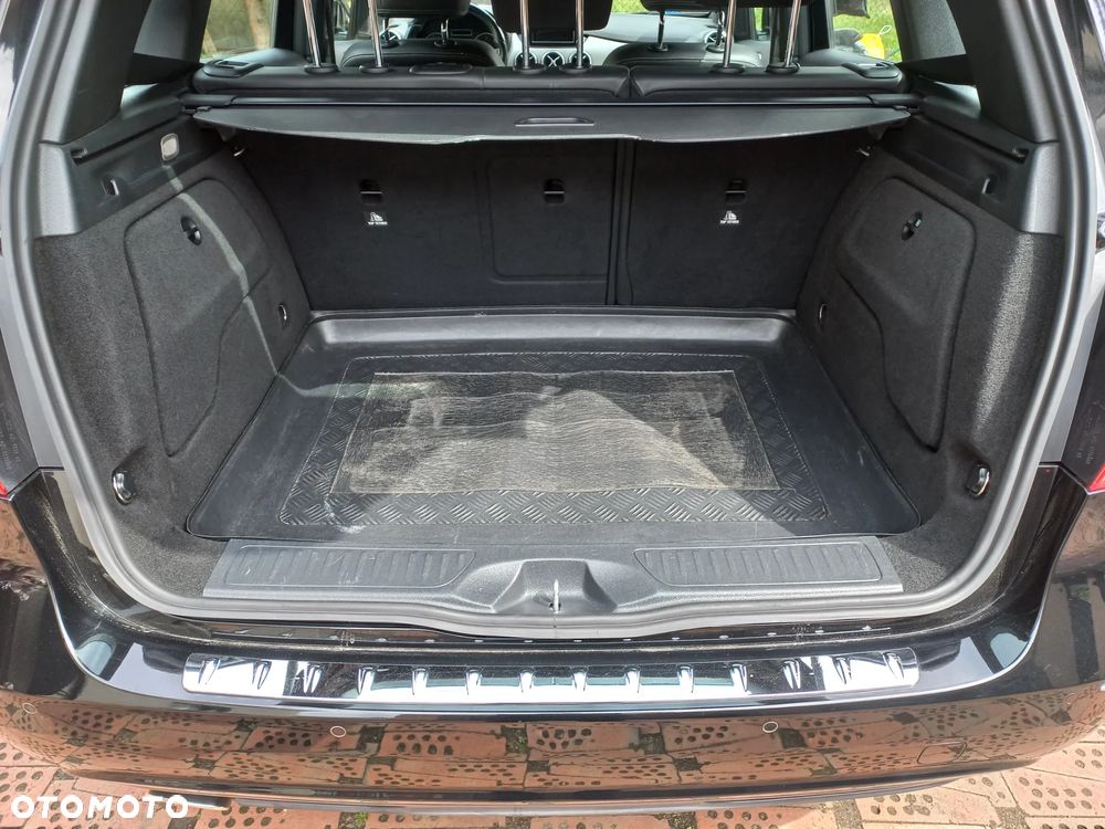 Mercedes-Benz Klasa B 180 CDI (BlueEFFICIENCY) 7G-DCT - 17
