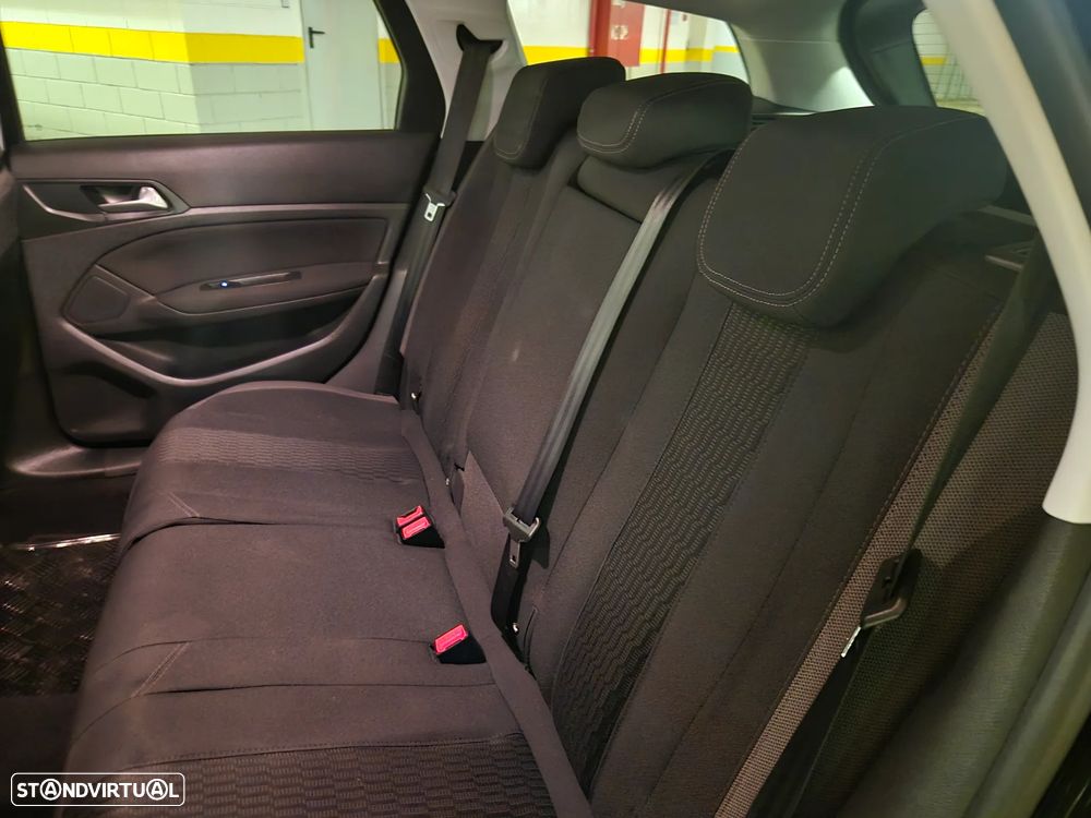 Peugeot 308 SW 1.6 BlueHDi Style - 33