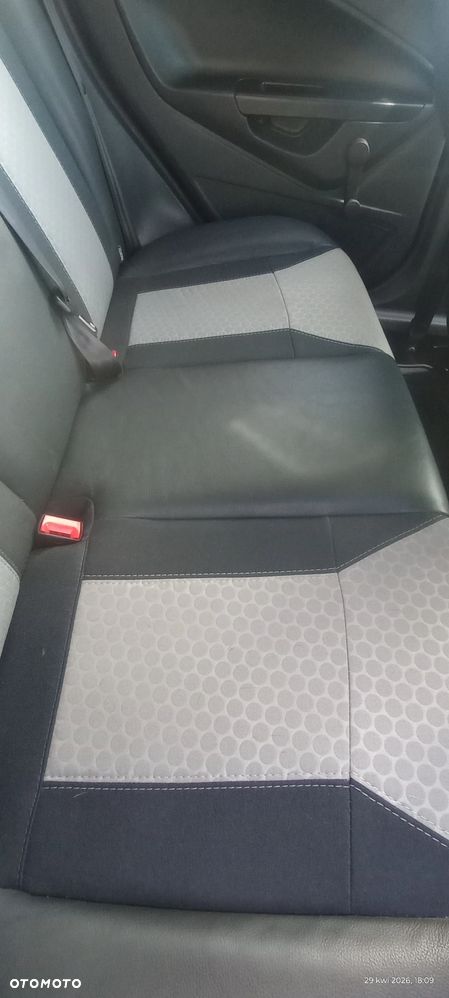 Ford Fiesta 1.6 Ti-VCT Titanium - 15