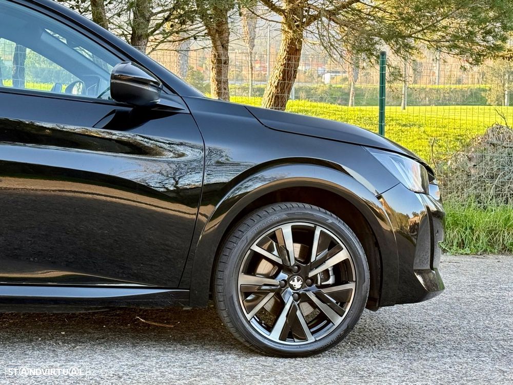 Peugeot e-208 50 kWh GT - 24