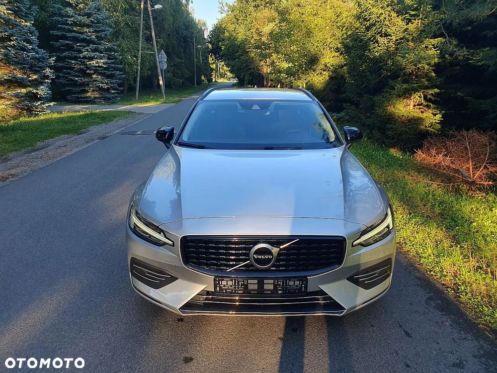 Volvo V60 B3 B DKG Momentum Pro - 26