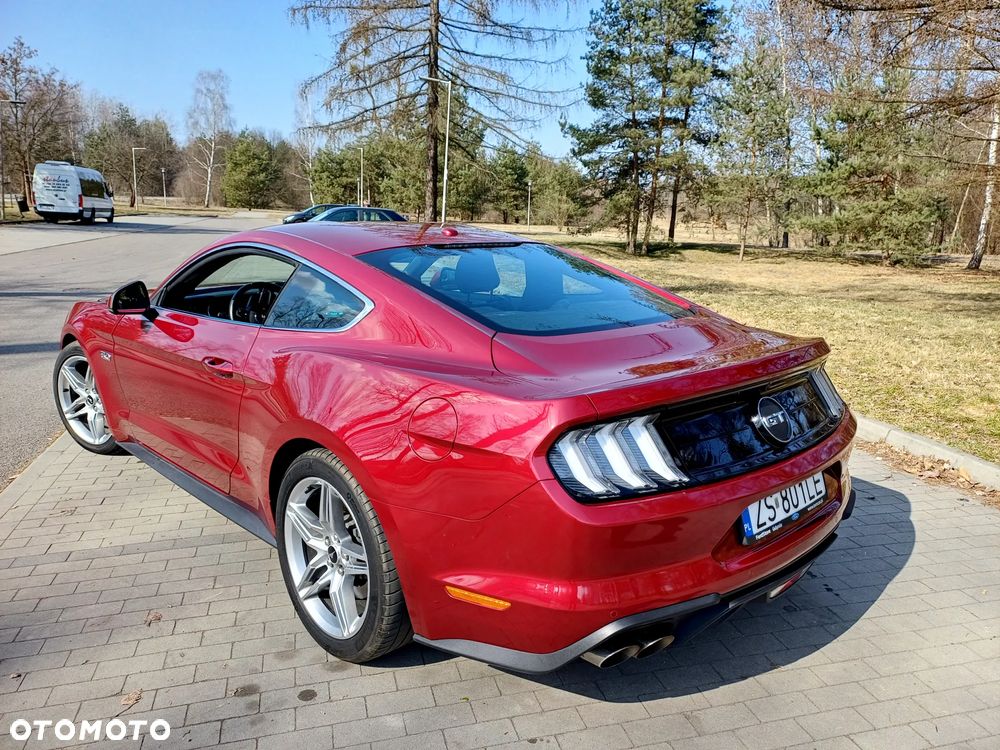 Ford Mustang 5.0 V8 GT - 12