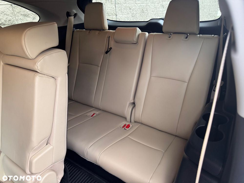 Toyota Highlander - 25