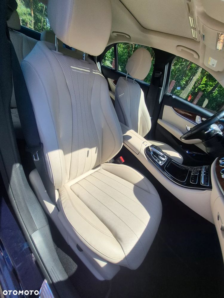 Mercedes-Benz Klasa E 400 4-Matic Avantgarde - 14