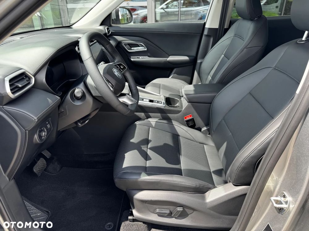 MG ZS 1.5 HEV+ Exclusive - 10