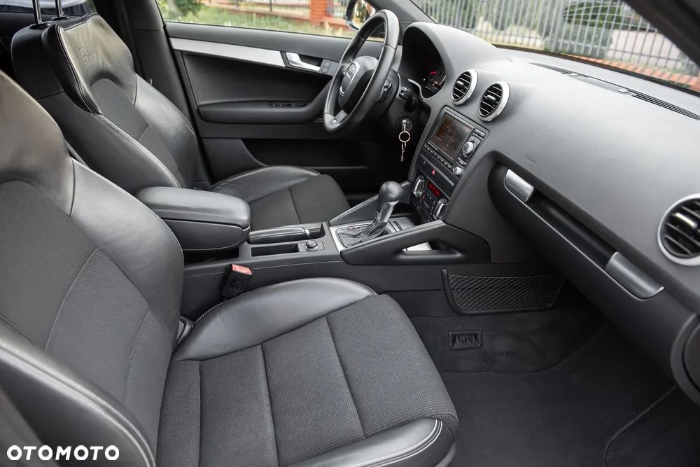 Audi A3 Sportback 2.0 TFSI (DSG) S tronic S line Sportpaket plus - 19
