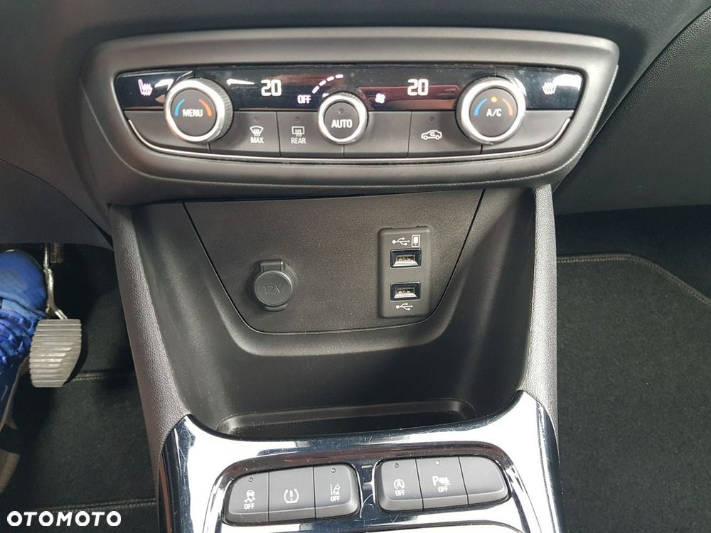 Opel Crossland X - 19