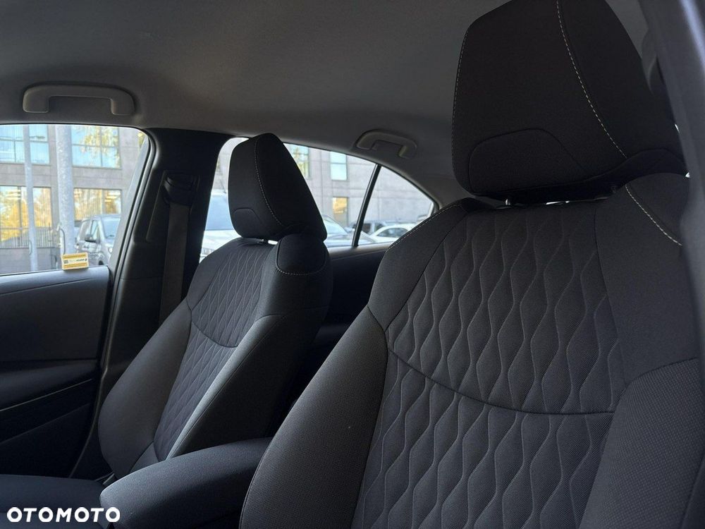 Toyota Corolla 1.8 Hybrid Comfort - 28