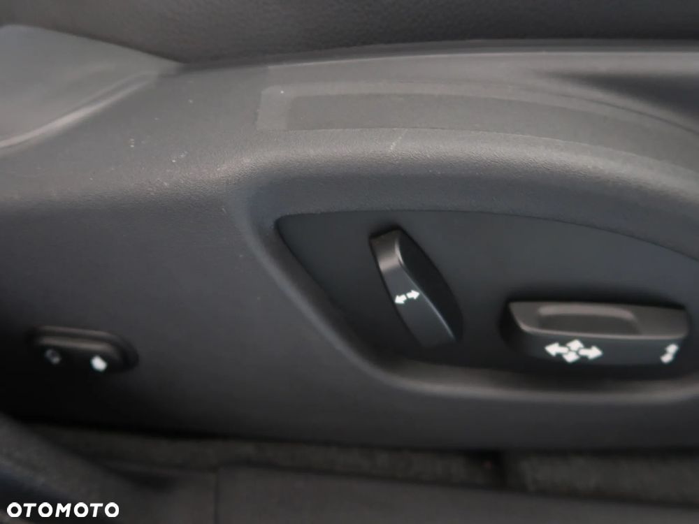 Volvo V60 Cross Country T5 AWD Geartronic - 11