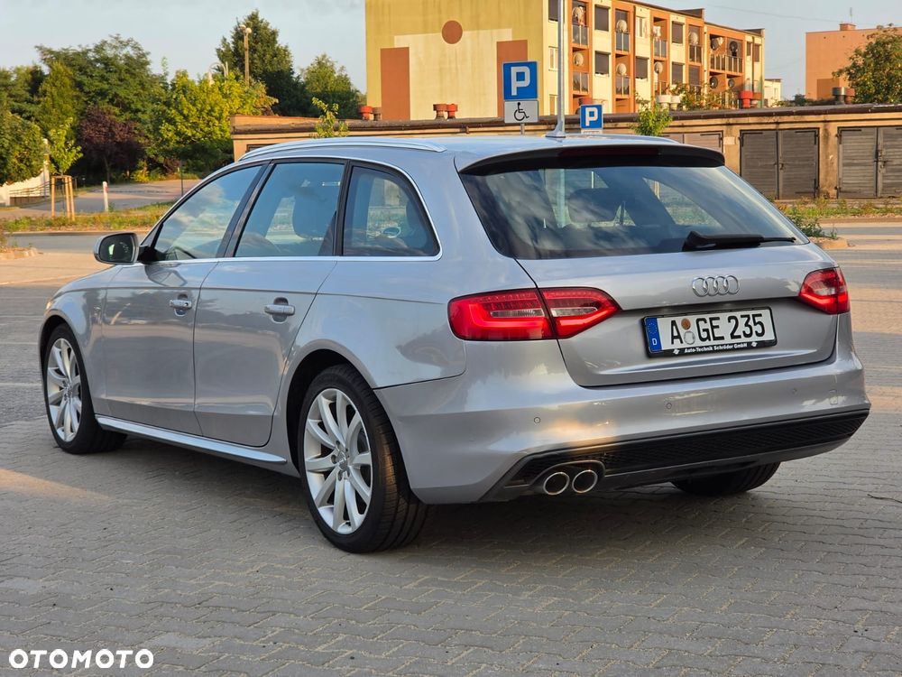 Audi A4 Avant 2.0 TDI DPF clean diesel multitronic S line Sportpaket - 4