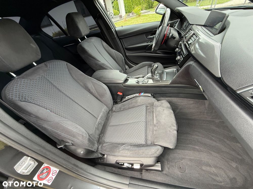 BMW Seria 3 340i xDrive M Sport - 27