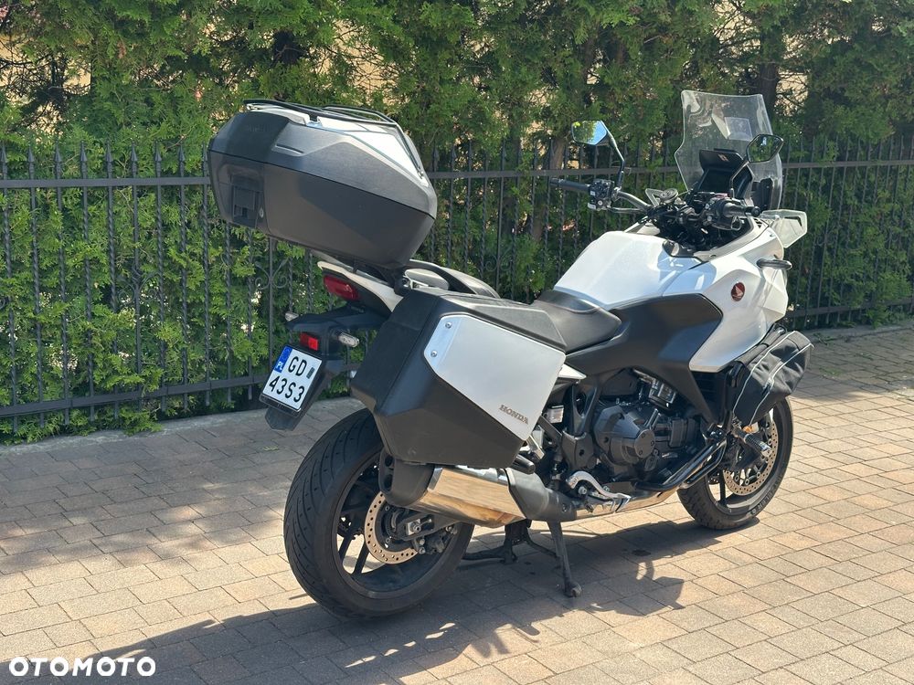 Honda NT - 8