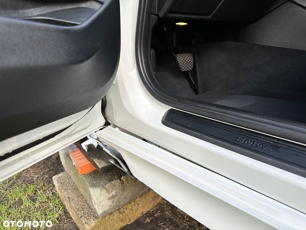 BMW Seria 3 318d - 33
