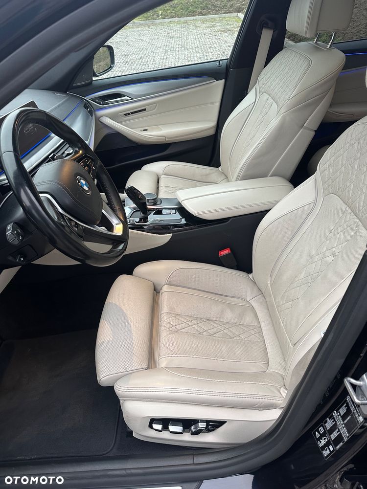 BMW Seria 5 530i GPF xDrive M Sport sport - 23