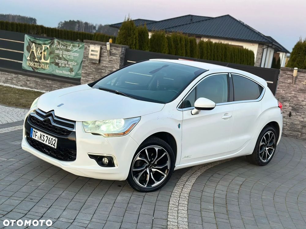 Citroën DS4 BlueHDi 120 S&S SoChic - 15