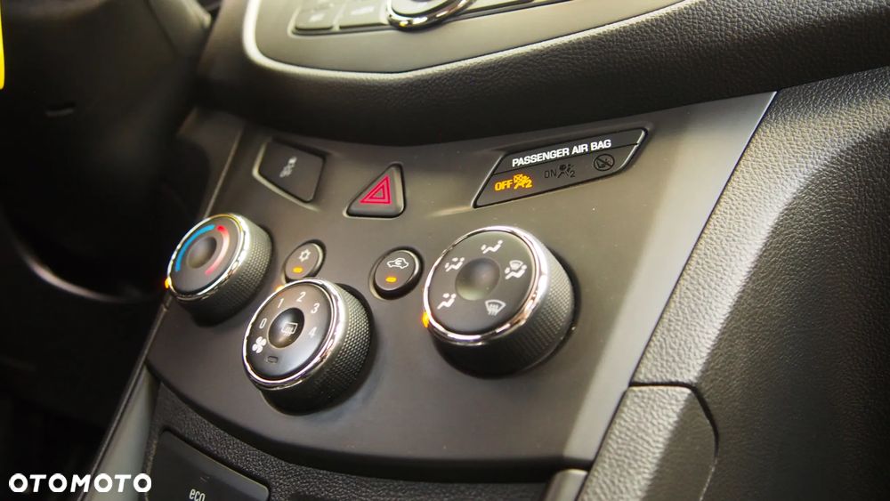 Chevrolet Trax 1.6 LS - 12