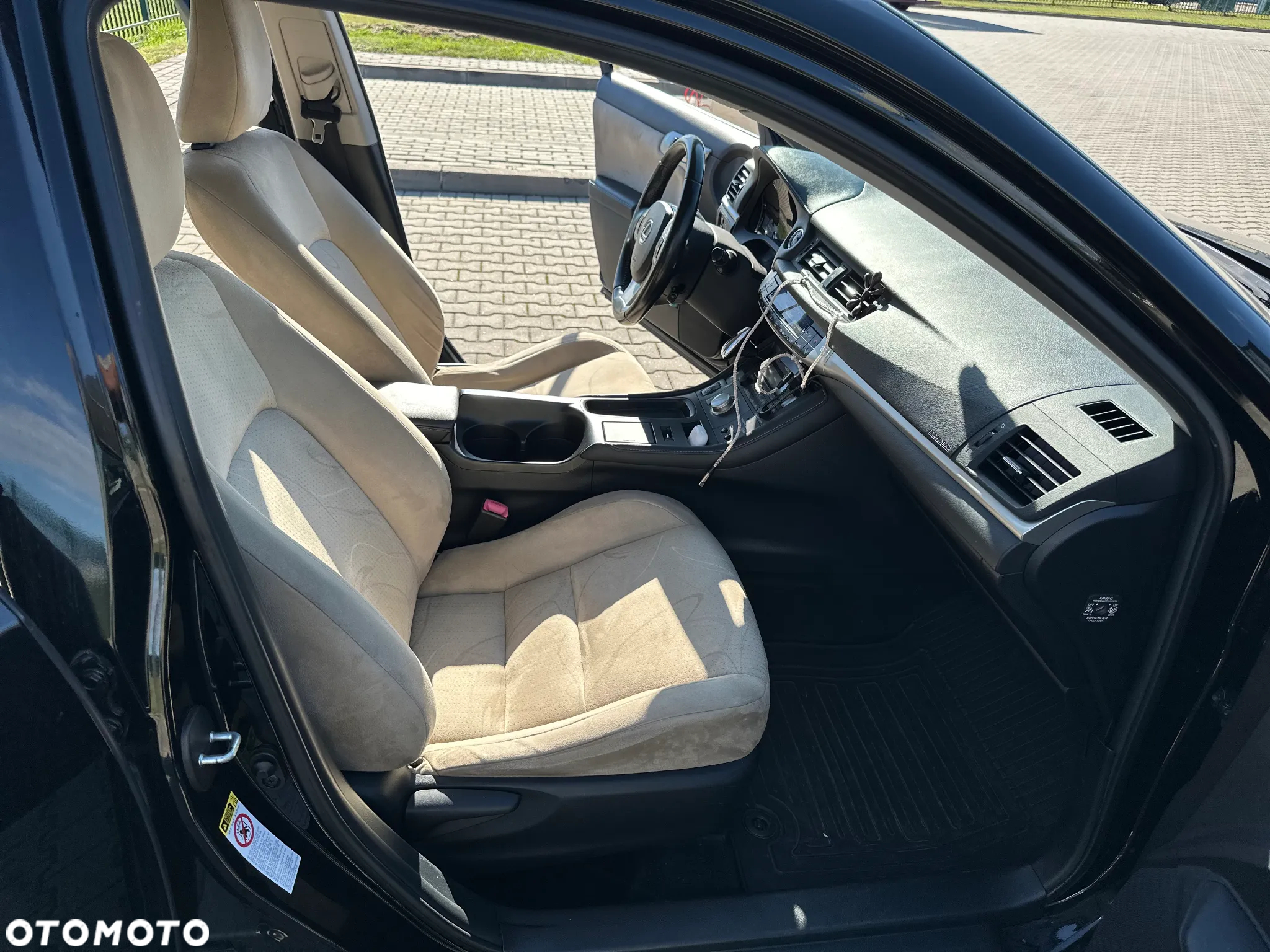 Lexus CT - 23