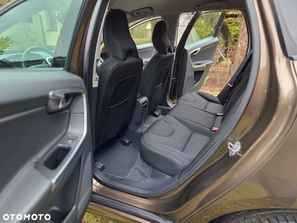 Volvo XC 60 D4 Drive-E Kinetic - 13