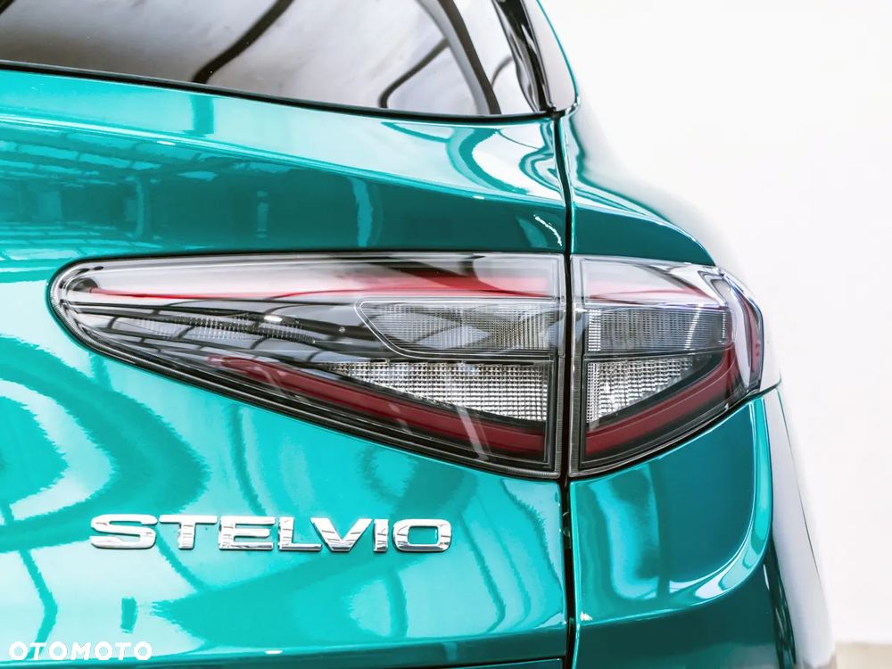 Alfa Romeo Stelvio 2.0 Turbo Intensa Q4 - 5
