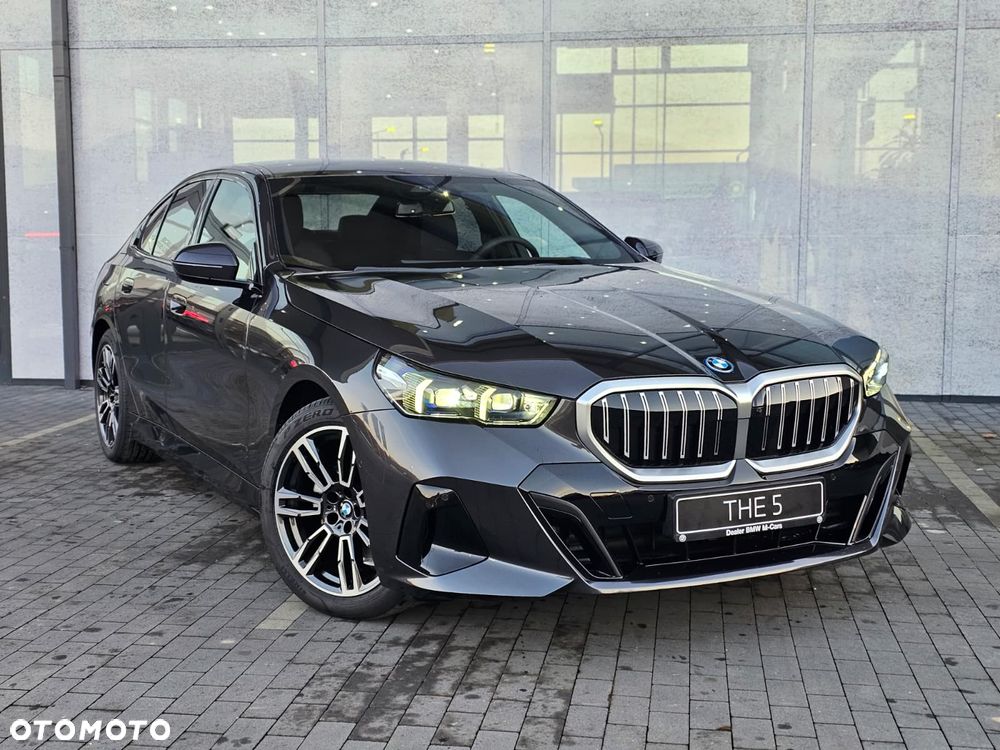 BMW Seria 5 530e xDrive PHEV - 7