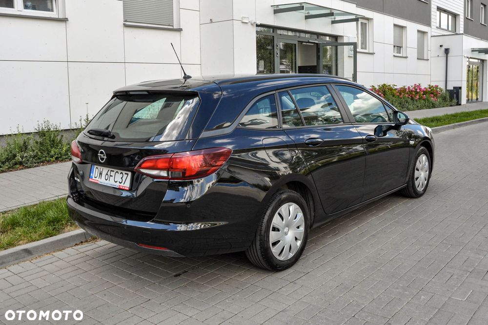 Opel Astra - 4