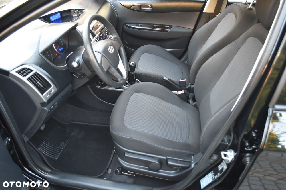 Hyundai i20 - 18