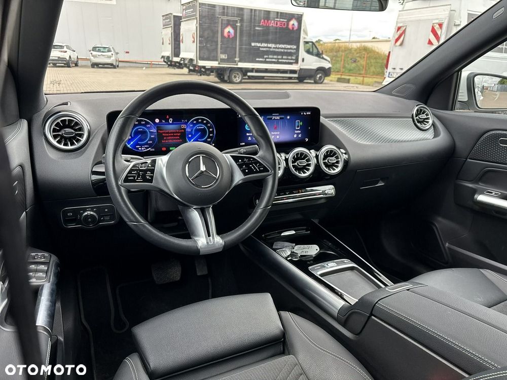 Mercedes-Benz EQA 250+ 70.5kWh Progressive - 12