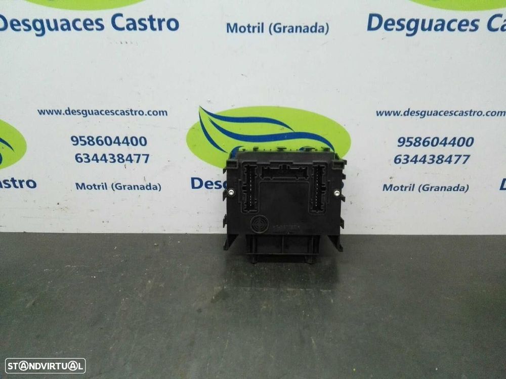 CAIXA RELÉS / FUSÍVEIS FORD FIESTA FURGÃO 2000 -YS6T14K150AB - 1