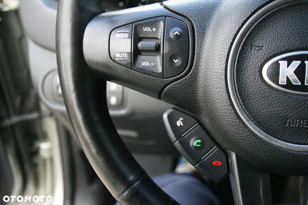 Kia Carens 1.6 GDI Business Line EU6 - 23