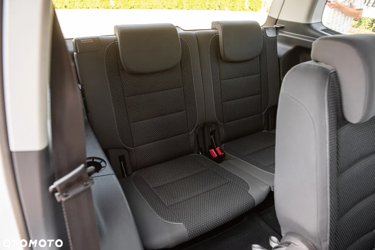 Volkswagen Touran 1.4 TSI DSG MATCH - 31