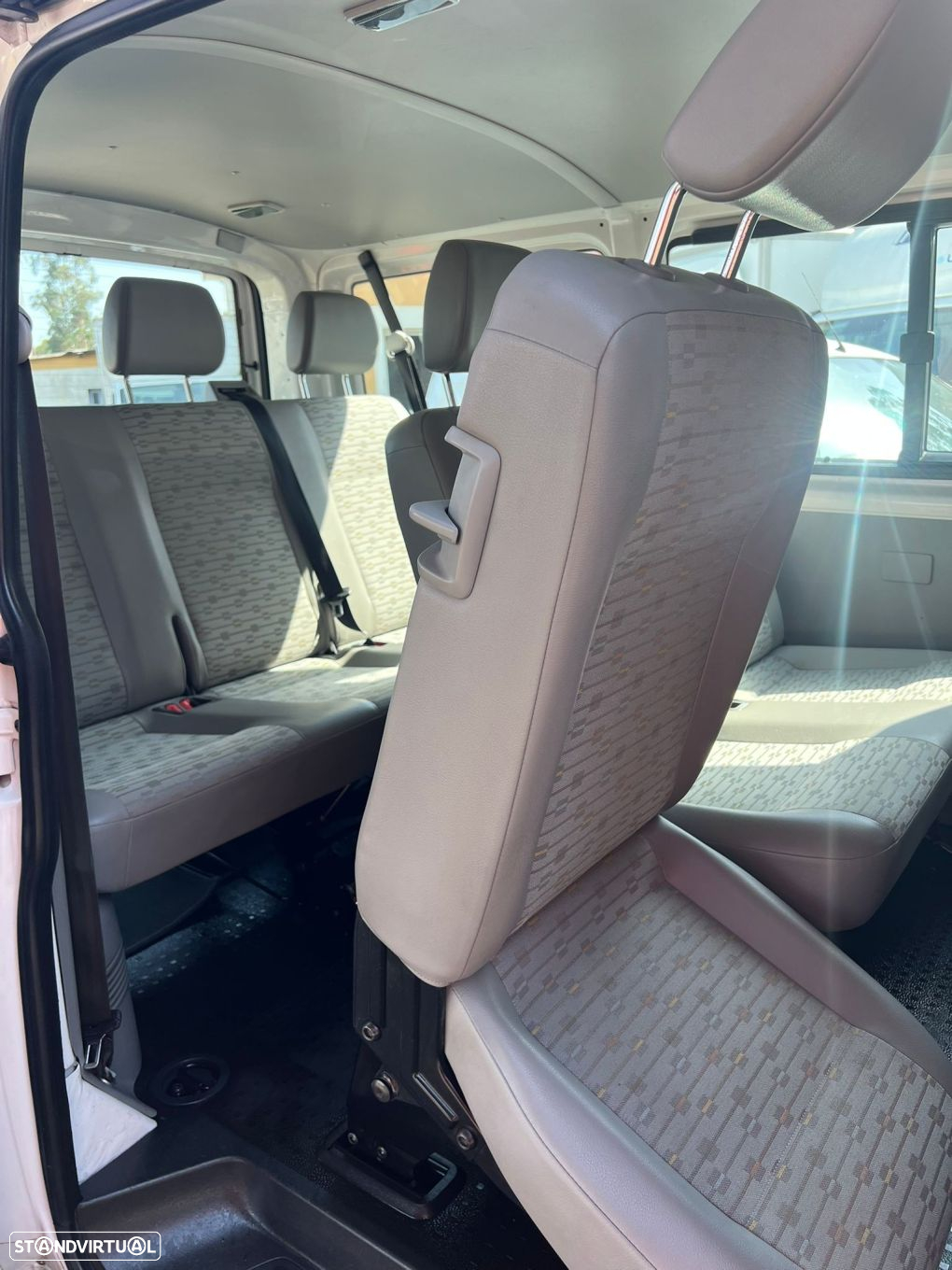 VW Transporter Outro - 13
