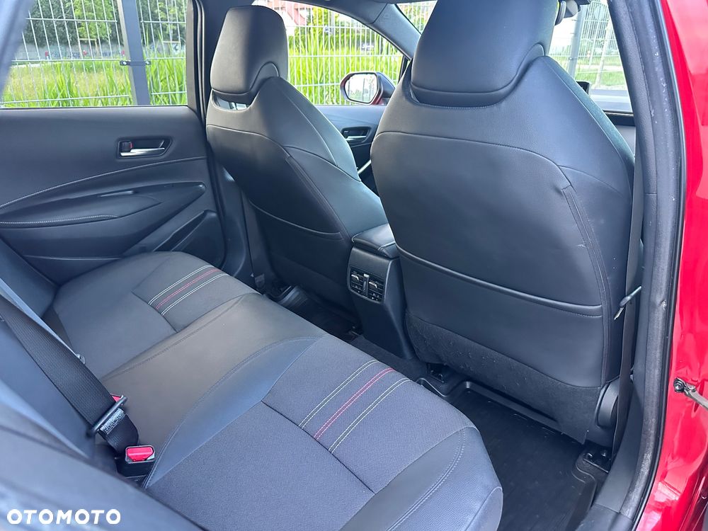 Toyota Corolla 1.8 Hybrid GR Sport - 33