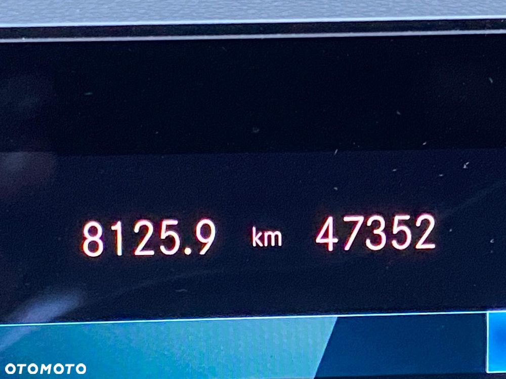 Mercedes-Benz CLA 250 e 8G-DCT AMG Line - 5