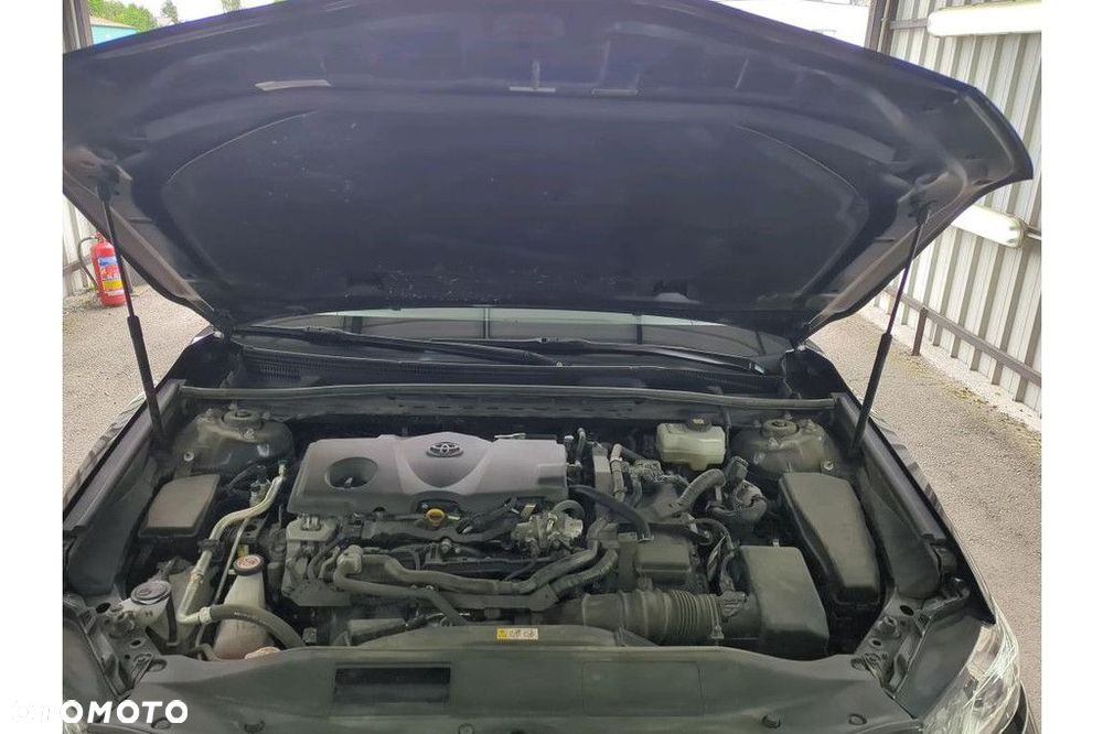 Toyota Camry 2.5 Hybrid Executive CVT - 17
