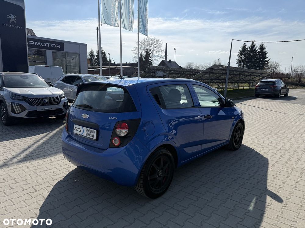 Chevrolet Aveo 1.2 16V Base - 6