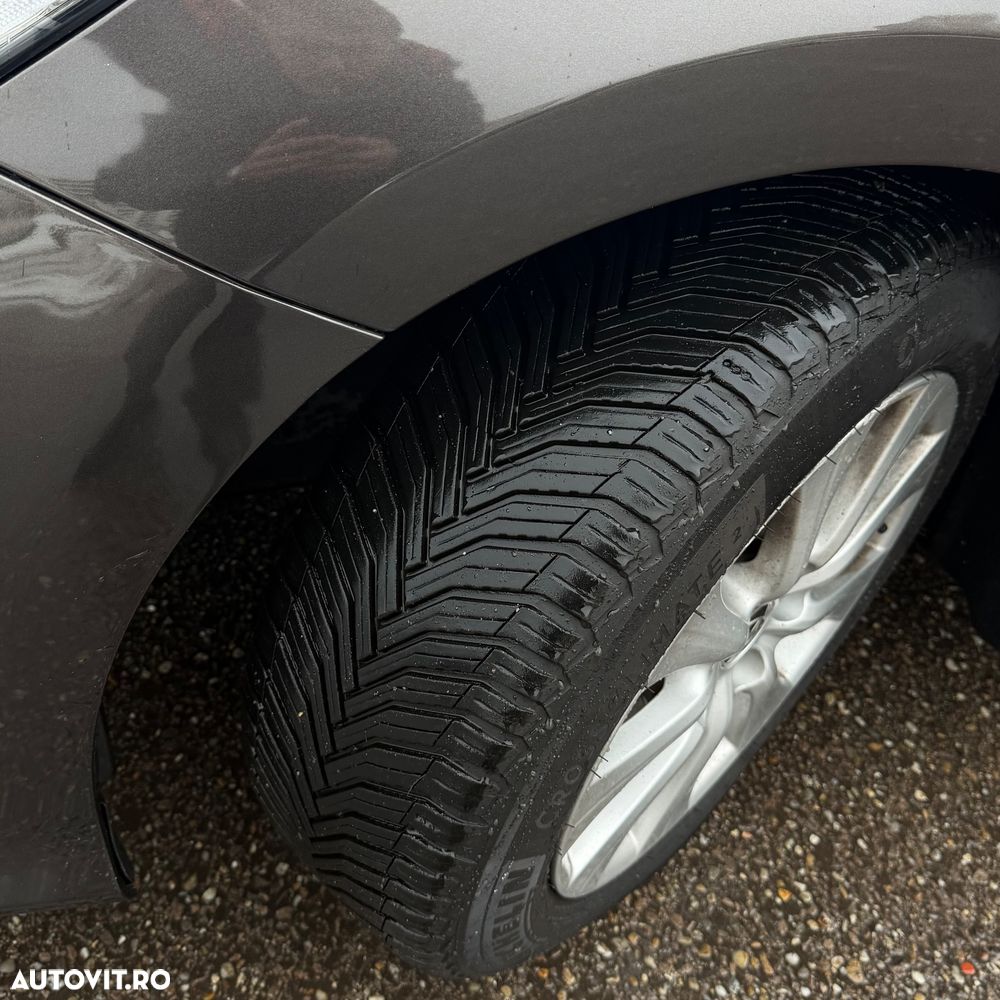 Toyota Camry 2.5 Dynamic - 16